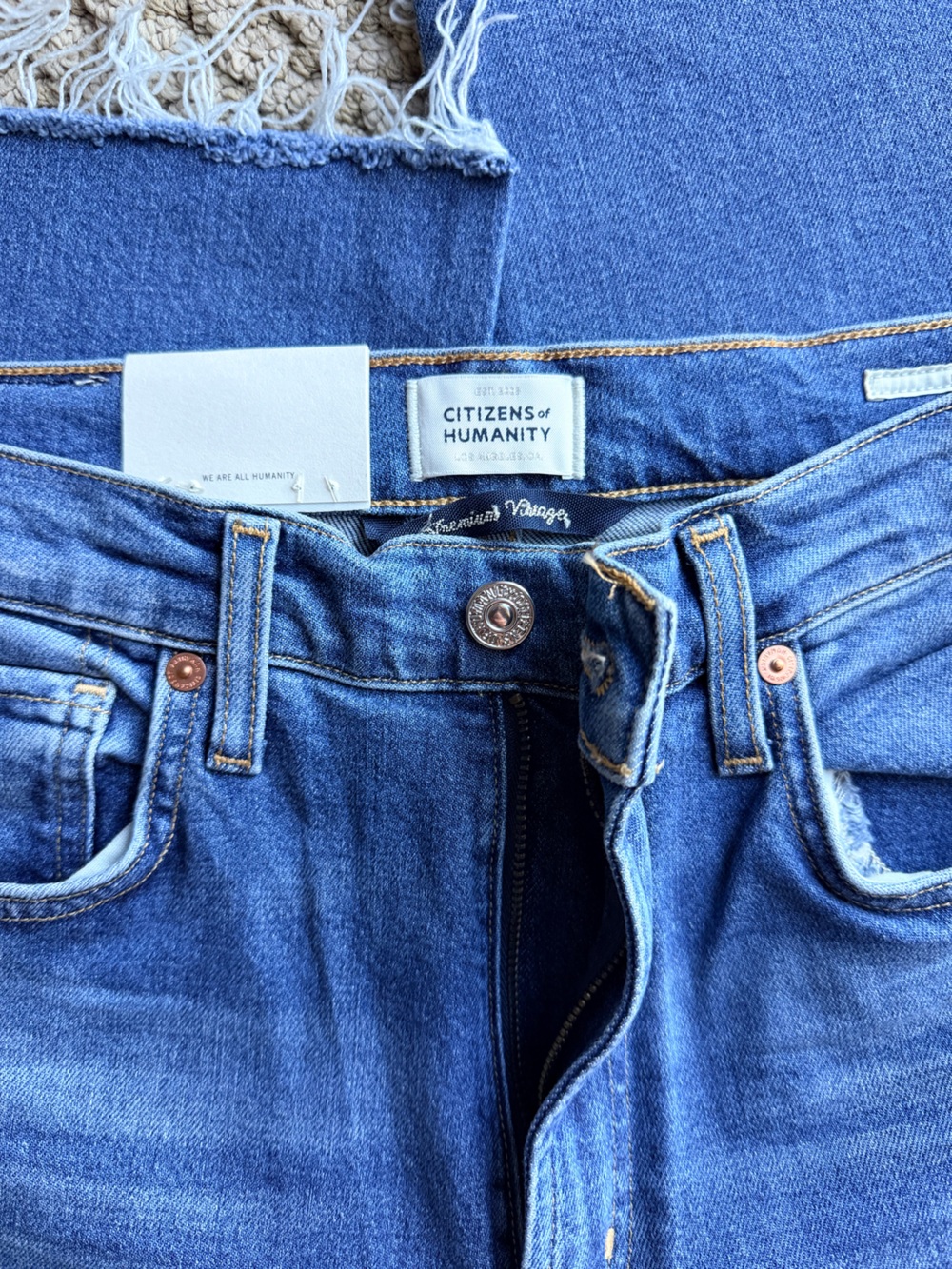 Citizens of Humanity Daphne Crop Jeans - Medium Blue - Picture 7 of 10
